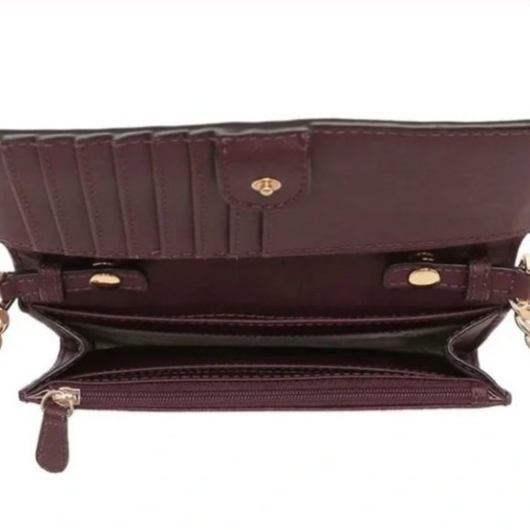 MICHAEL KORS Jet Set Travel Medium Phone Xbody - Picture 10 of 11